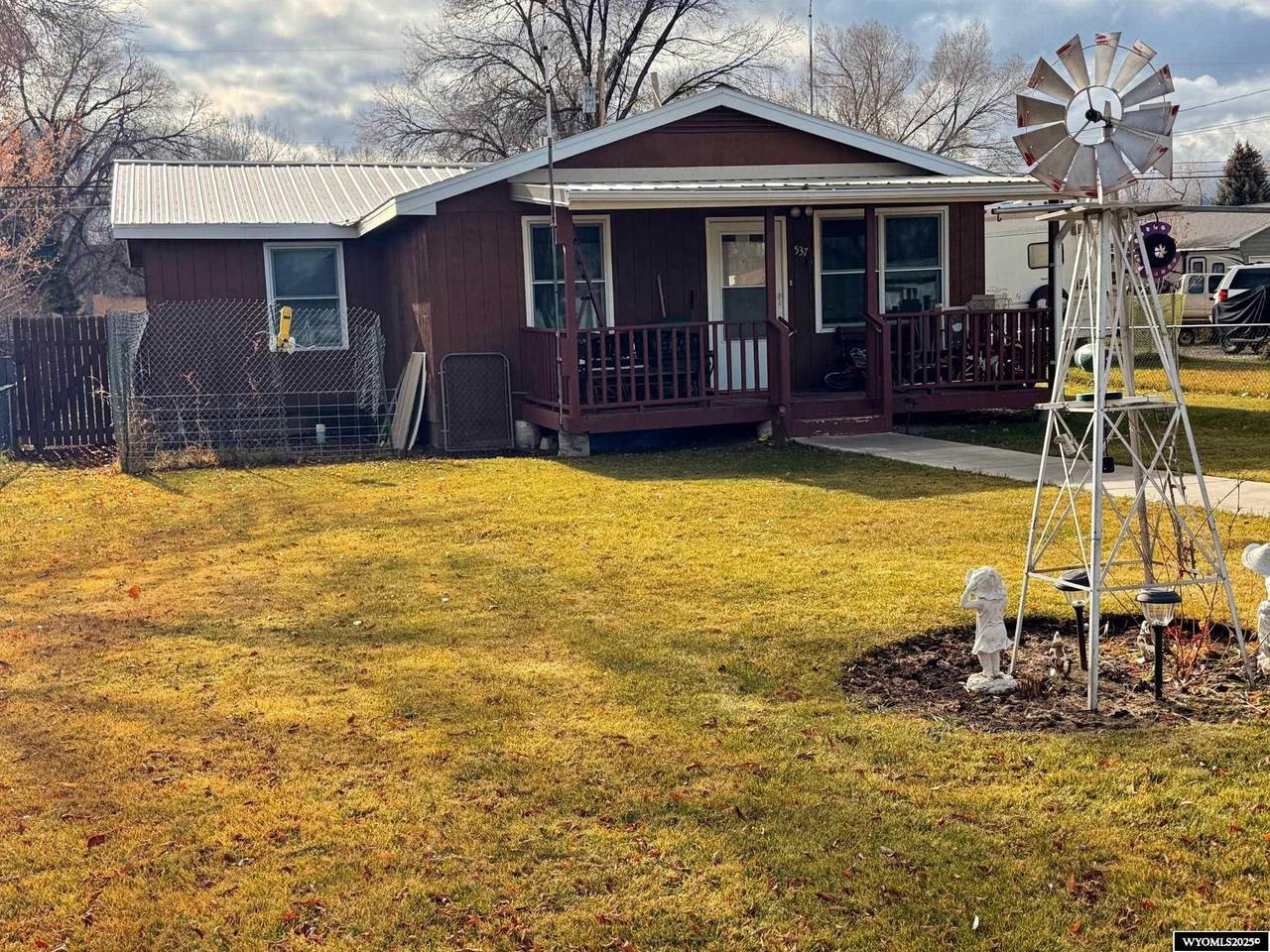 537 Market St - Photo 1