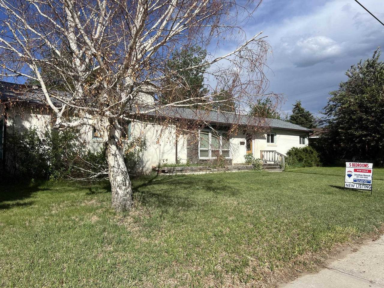 685 Cedar St - Photo 1