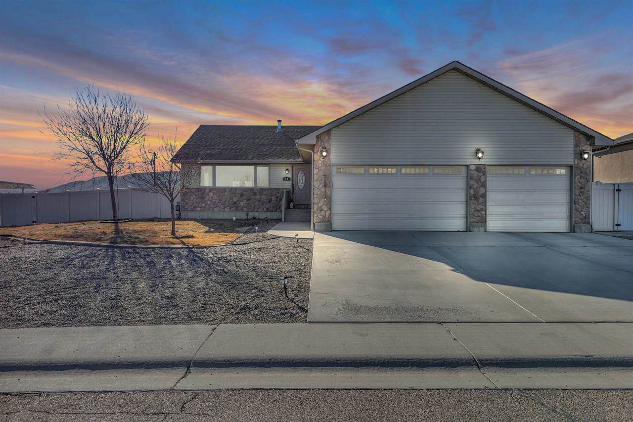 19 Fairway Drive - Photo 1