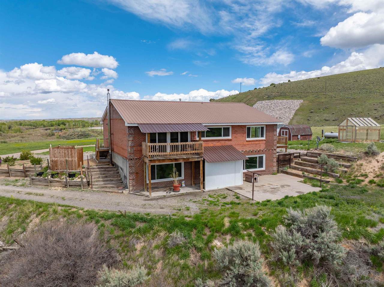 https://bt-photos.global.ssl.fastly.net/wyoming/1280_boomver_2_20260952-2.jpg