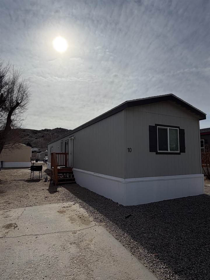 https://bt-photos.global.ssl.fastly.net/wyoming/1280_boomver_2_20261059-2.jpg