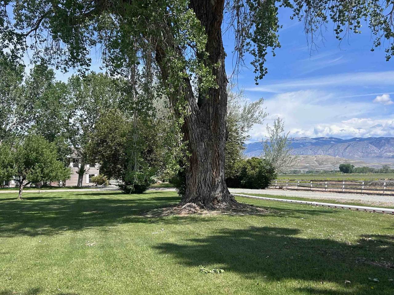 https://bt-photos.global.ssl.fastly.net/wyoming/1280_boomver_2_20261188-2.jpg