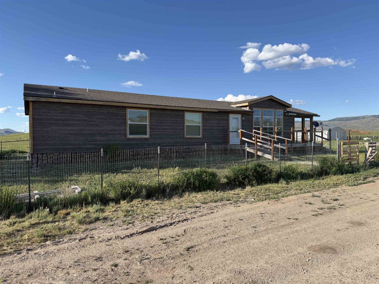 195 Thompson Circle - Photo 1