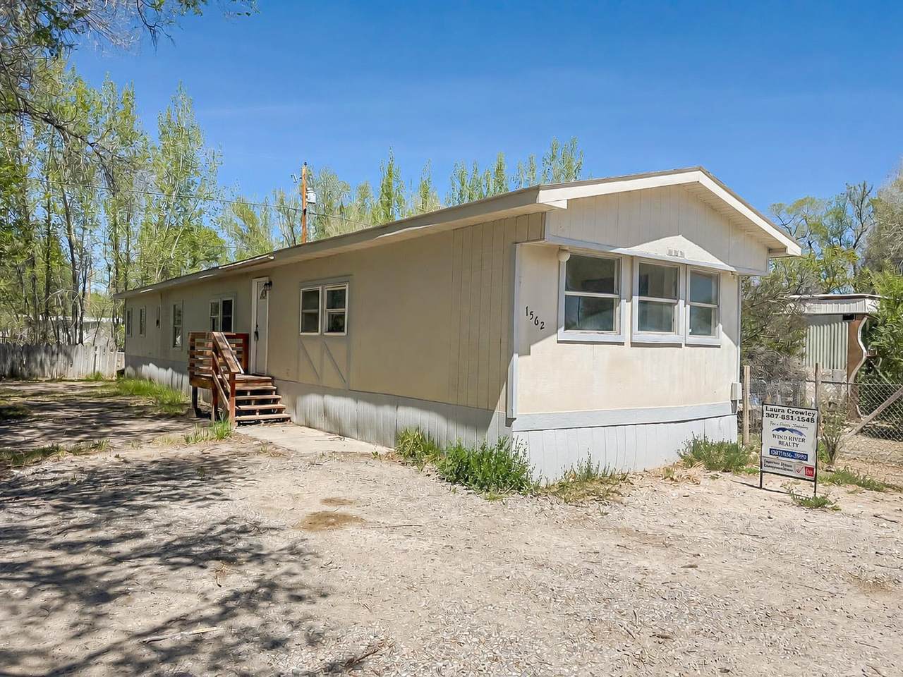1562 Debbie Street - Photo 1