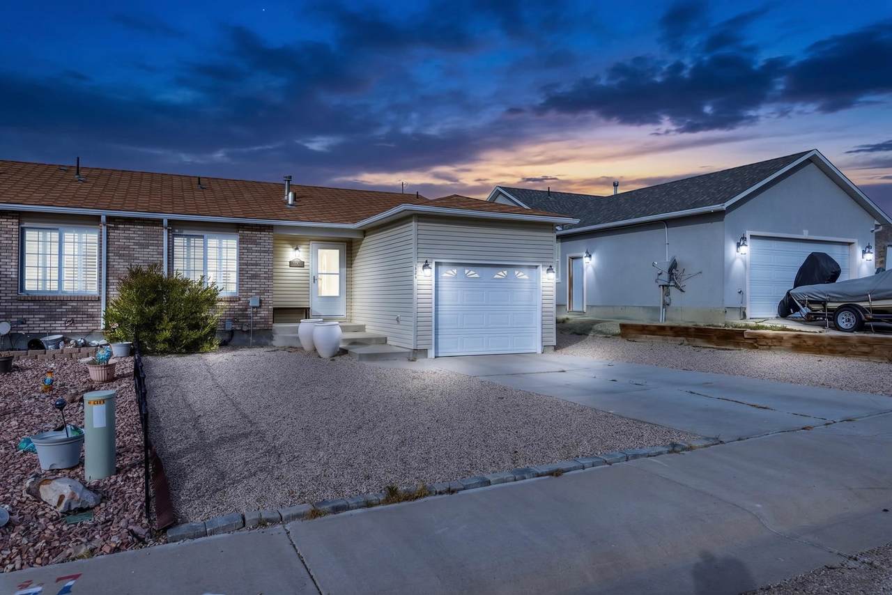 121 Morning Glory Way - Photo 1
