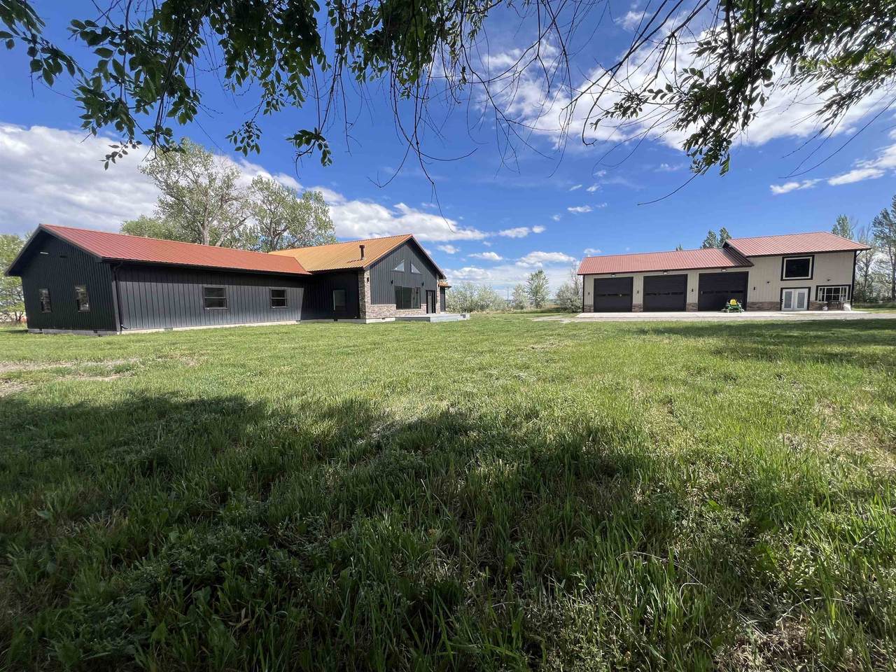 https://bt-photos.global.ssl.fastly.net/wyoming/1280_boomver_2_20262562-2.jpg