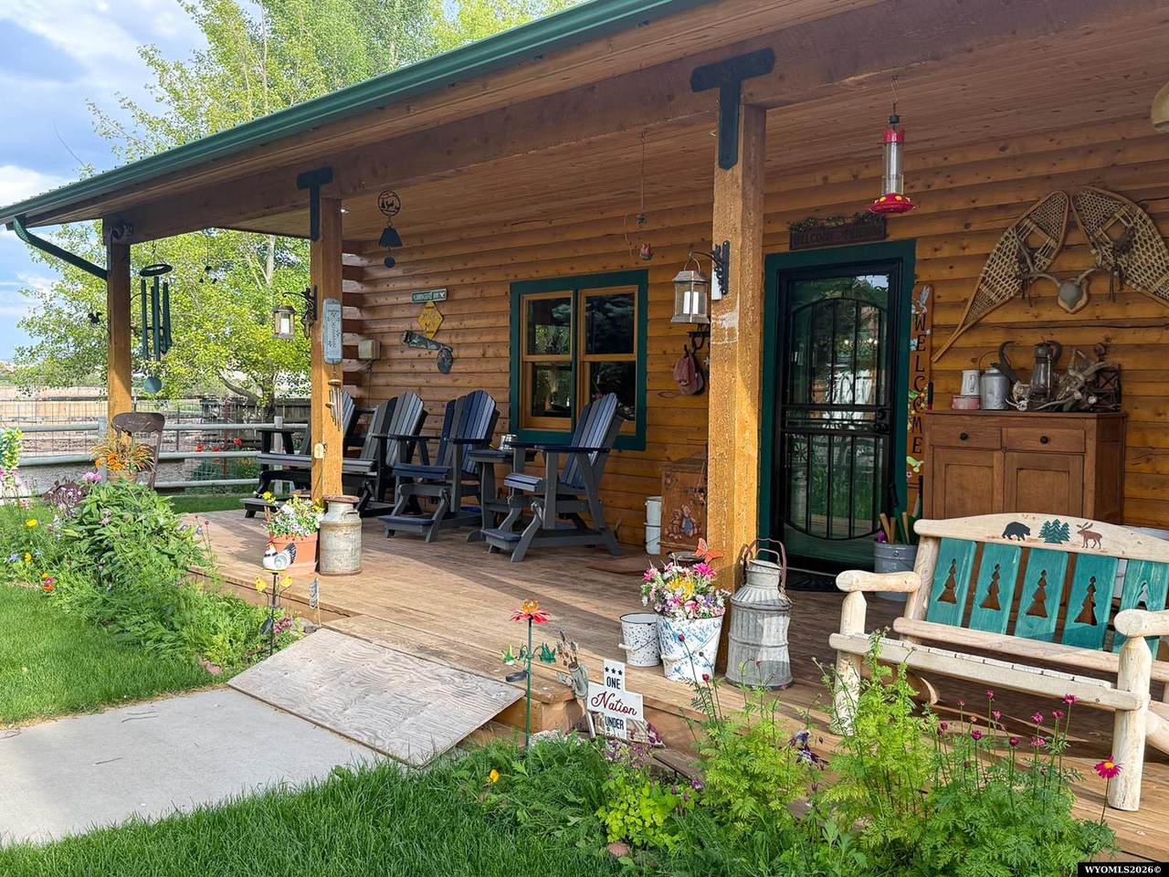 https://bt-photos.global.ssl.fastly.net/wyoming/1280_boomver_2_20263344-2.jpg