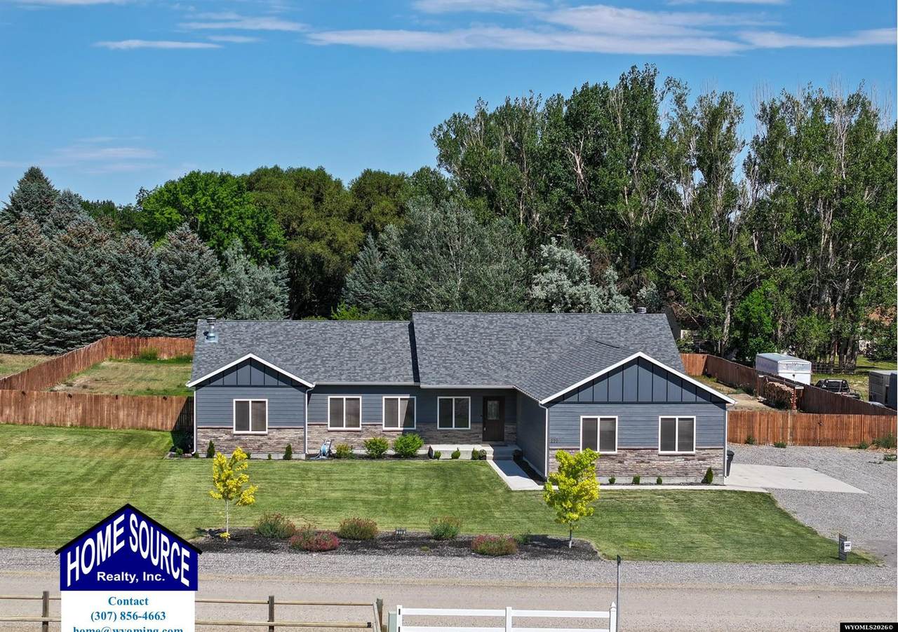 270 Mountain View - Photo 1