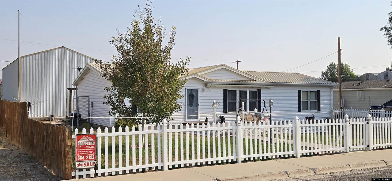 520 Washakie - Photo 1