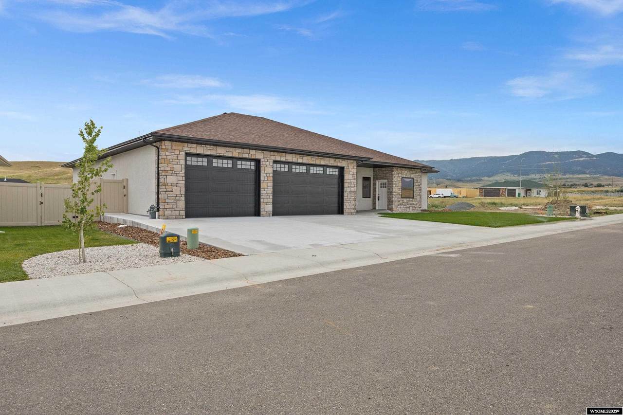 2955 Hogan Drive - Photo 1