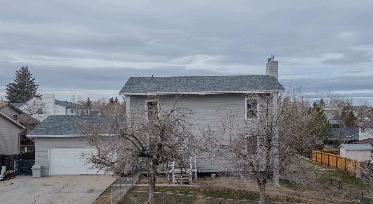 2040 Beverly - Photo 1