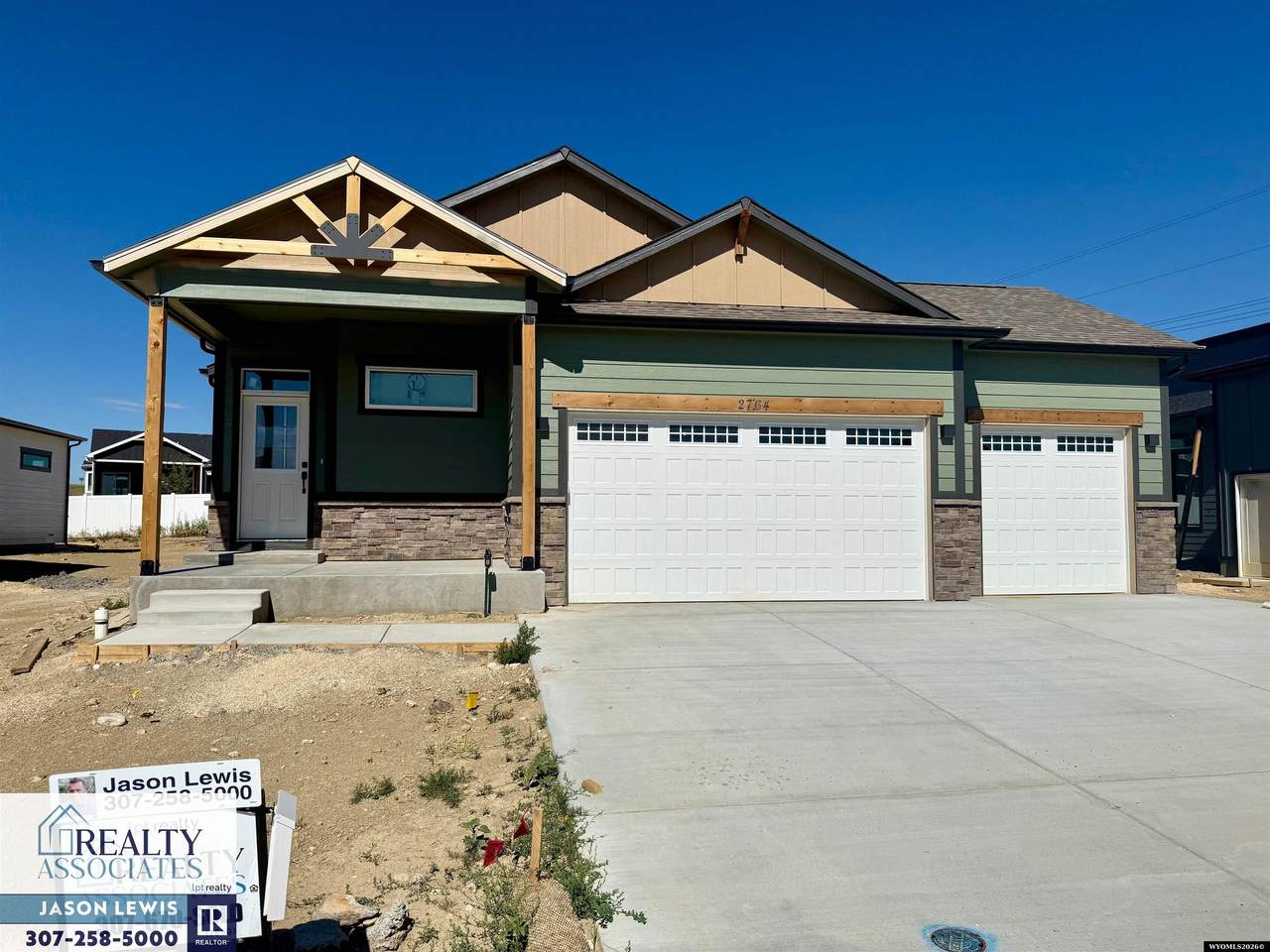 2764 Berkshire Way - Photo 1