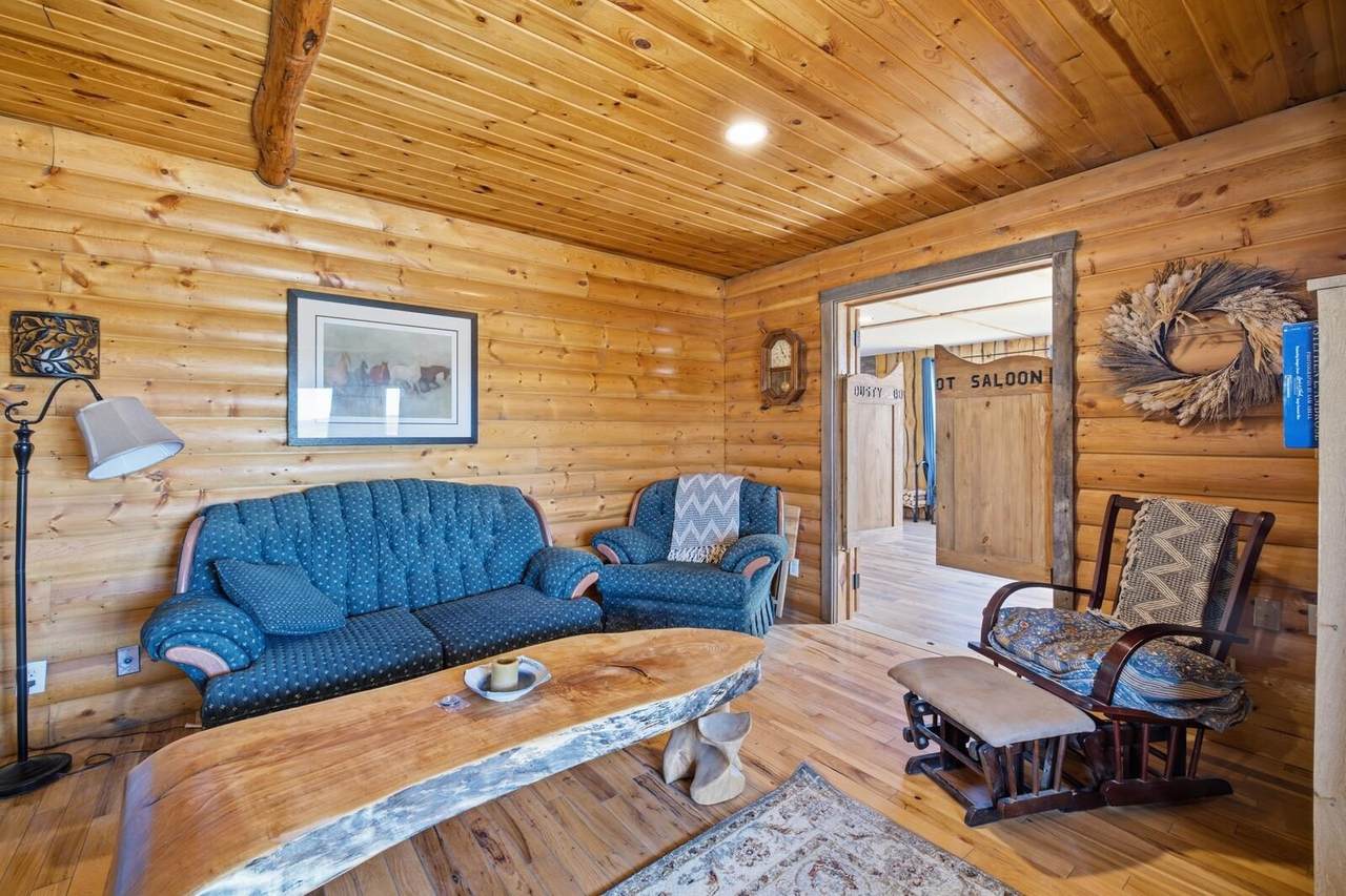 https://bt-photos.global.ssl.fastly.net/wyoming/1280_boomver_3_20261573-2.jpg
