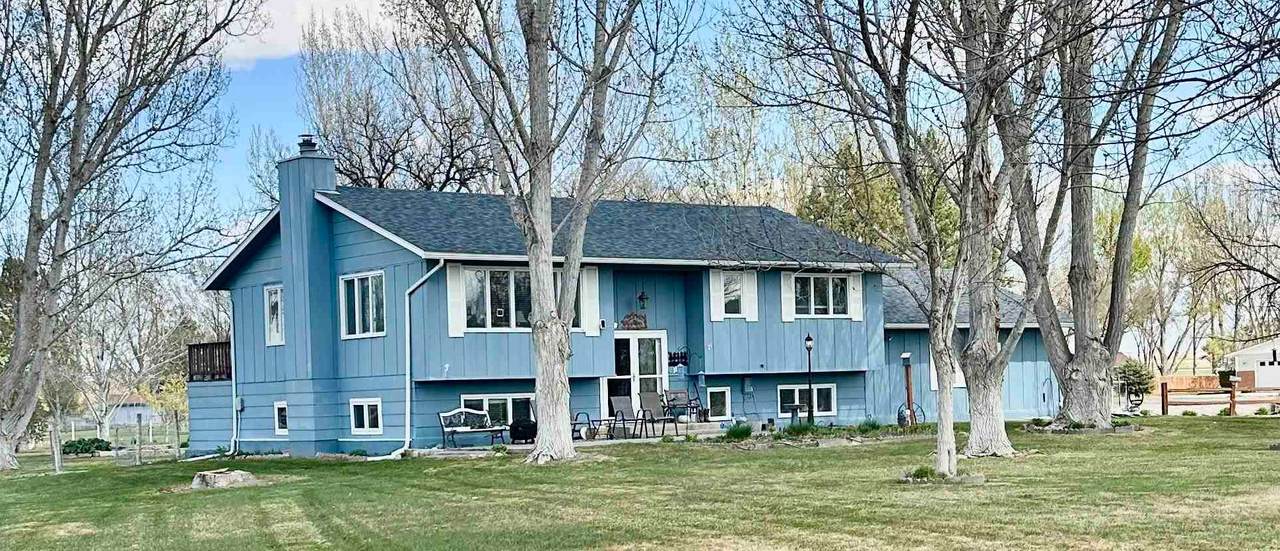 111 Country Drive - Photo 1