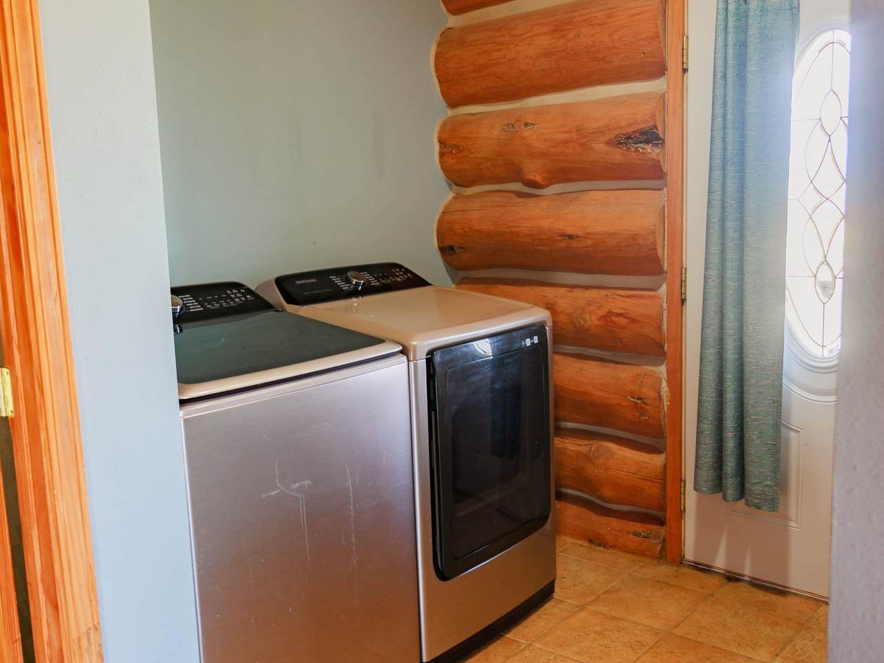 https://bt-photos.global.ssl.fastly.net/wyoming/1280_boomver_3_20262024-2.jpg