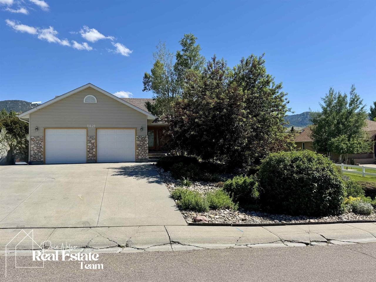 1421 60th Street - Photo 1