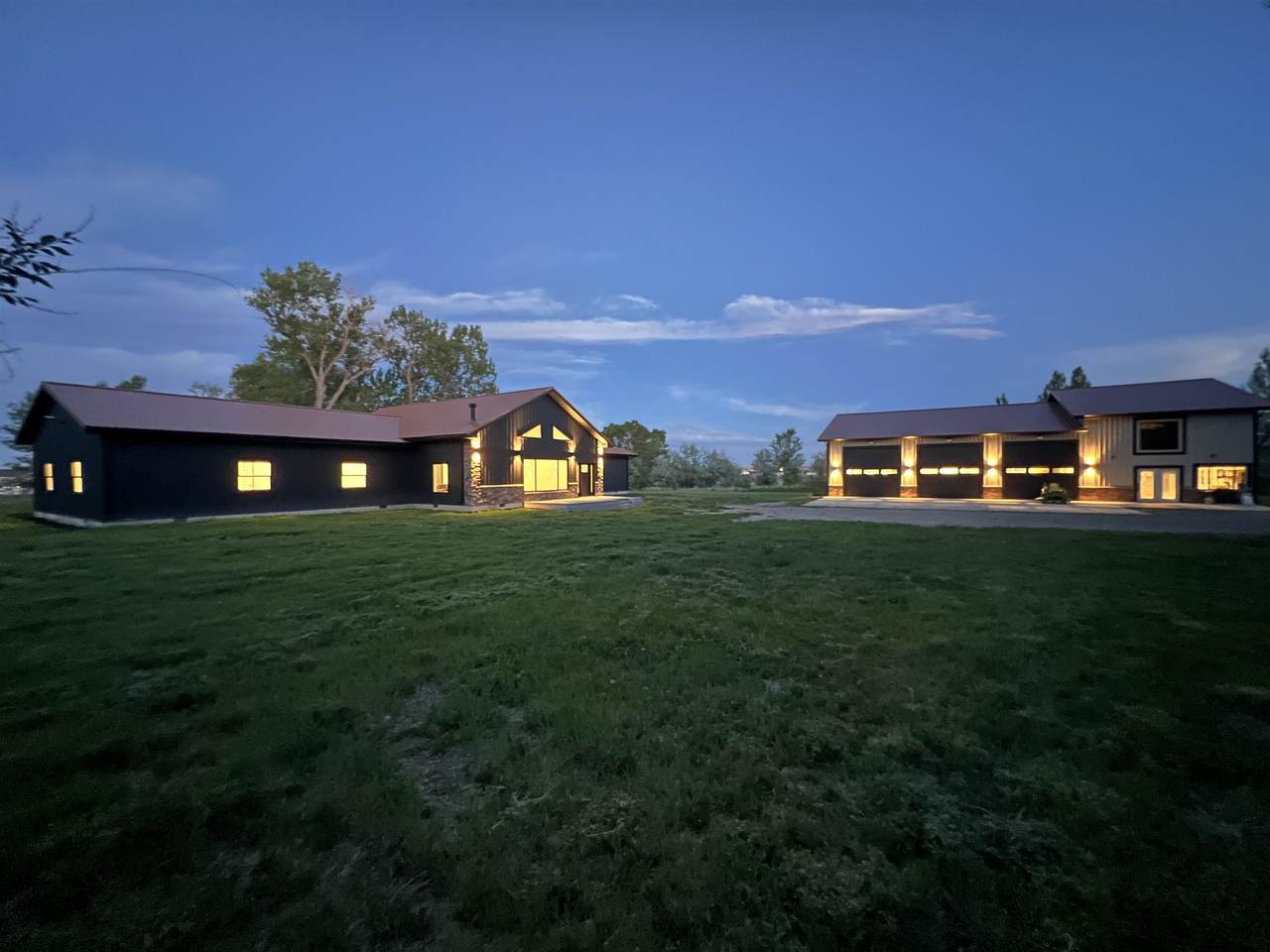 https://bt-photos.global.ssl.fastly.net/wyoming/1280_boomver_2_20262562-2.jpg