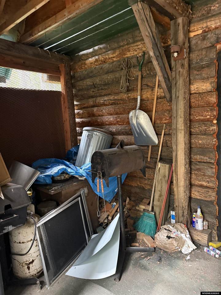 https://bt-photos.global.ssl.fastly.net/wyoming/1280_boomver_3_20262790-2.jpg