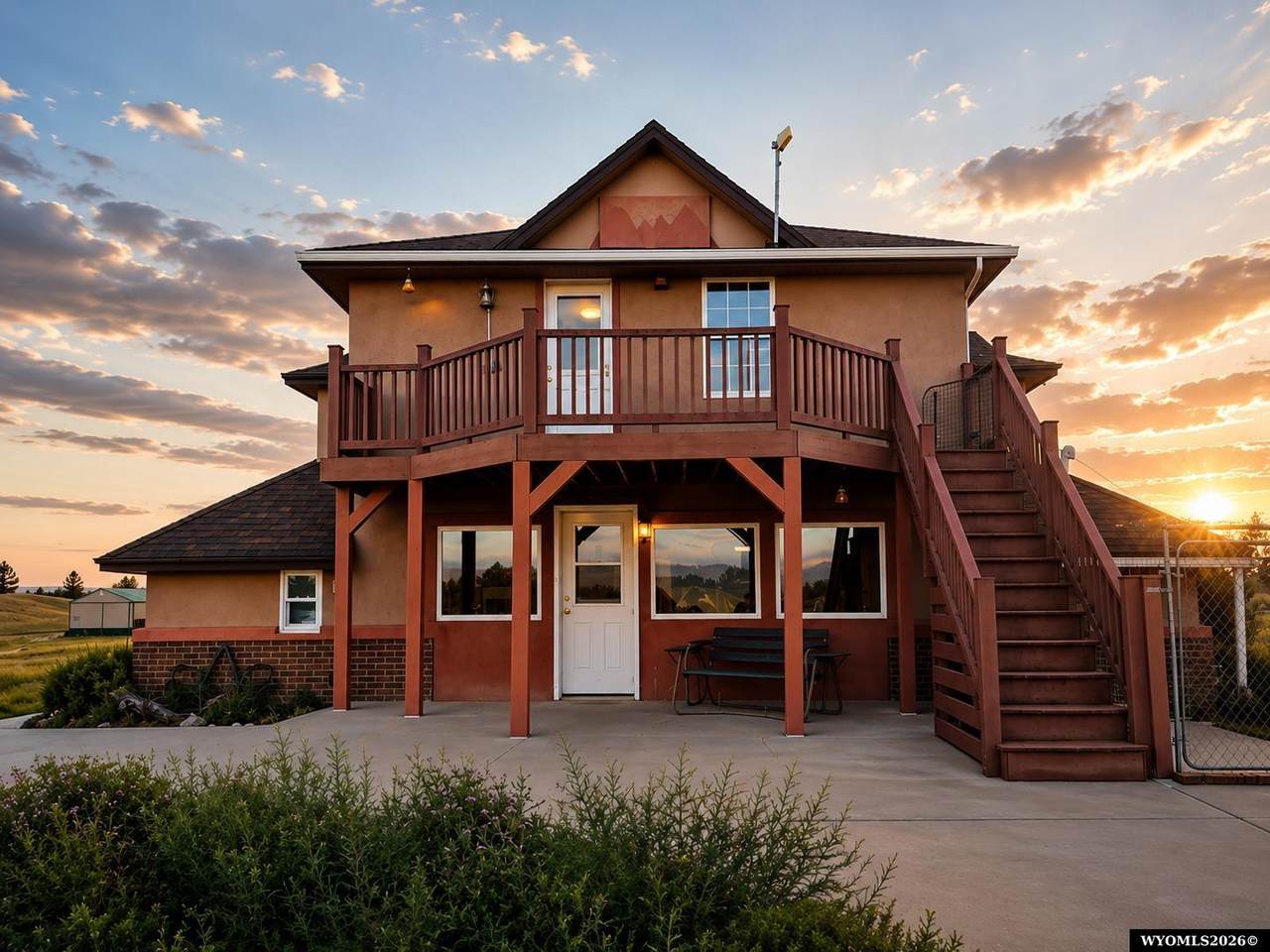 https://bt-photos.global.ssl.fastly.net/wyoming/1280_boomver_3_20263710-2.jpg