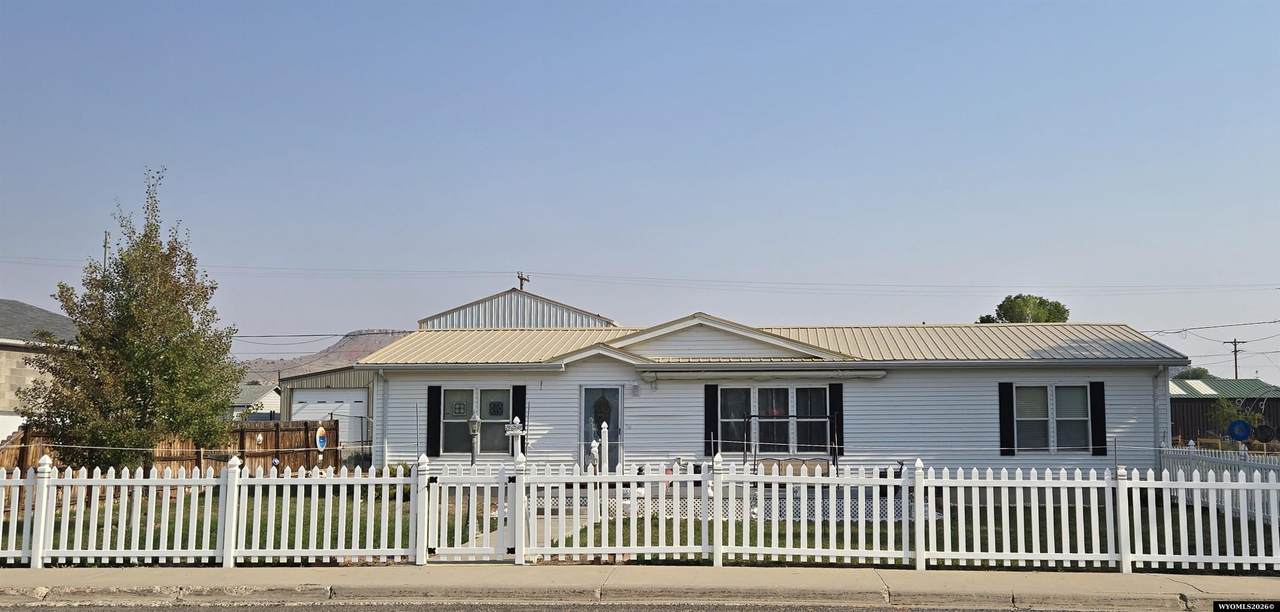 https://bt-photos.global.ssl.fastly.net/wyoming/1280_boomver_3_20263968-2.jpg