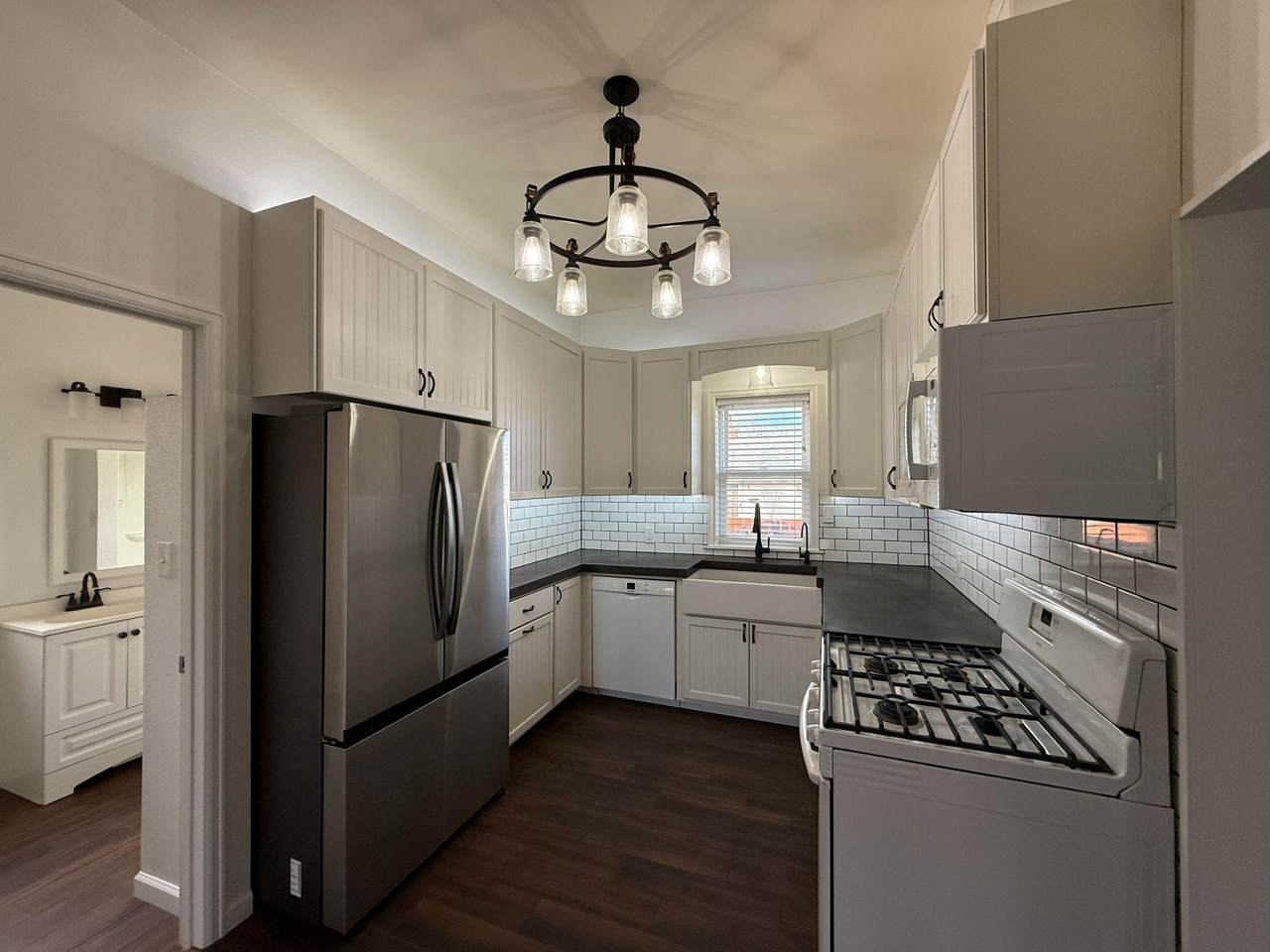 1456 Maple St - Photo 1