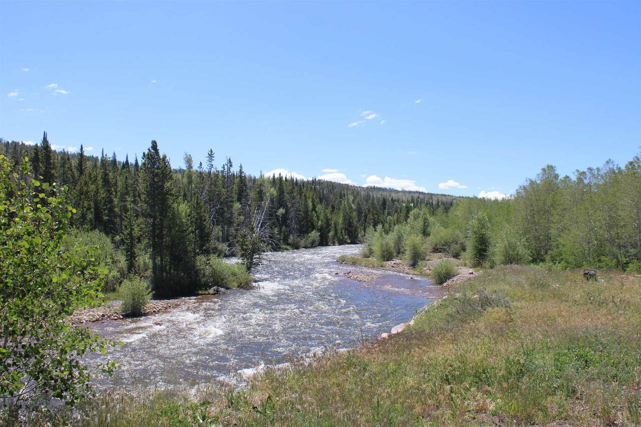 https://bt-photos.global.ssl.fastly.net/wyoming/1280_boomver_4_20260351-2.jpg