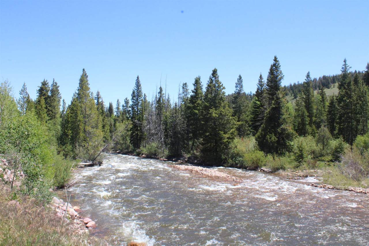 https://bt-photos.global.ssl.fastly.net/wyoming/1280_boomver_4_20260351-2.jpg