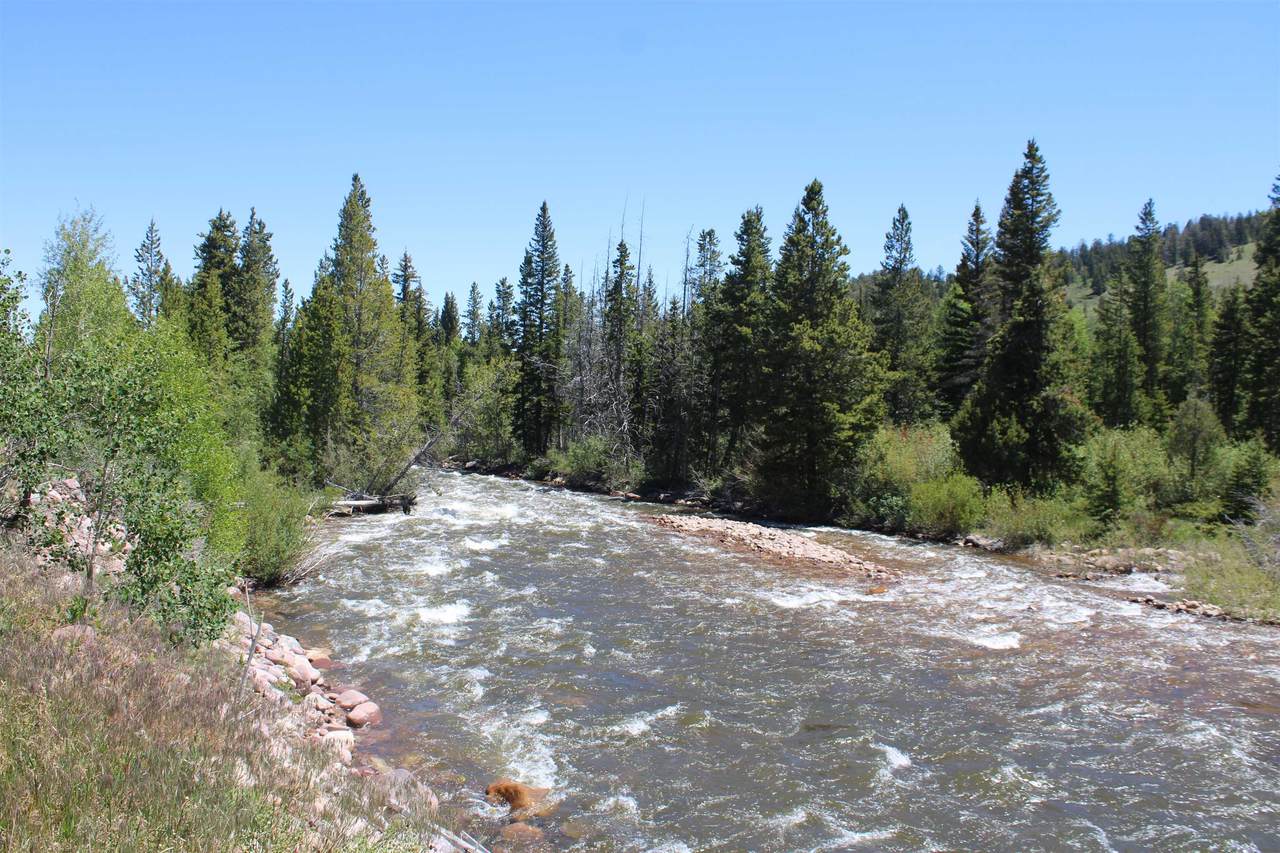 https://bt-photos.global.ssl.fastly.net/wyoming/1280_boomver_4_20260351-2.jpg