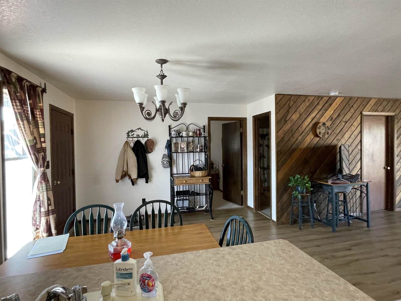 https://bt-photos.global.ssl.fastly.net/wyoming/1280_boomver_2_20261305-2.jpg