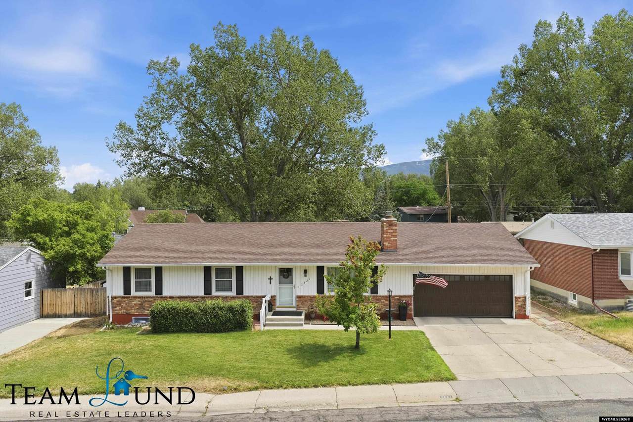 3621 Valley Road - Photo 1
