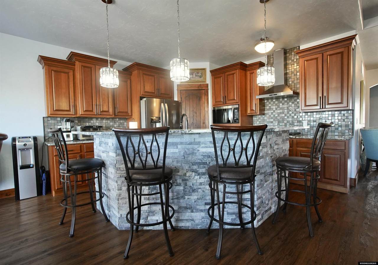 https://bt-photos.global.ssl.fastly.net/wyoming/1280_boomver_6_20262876-2.jpg