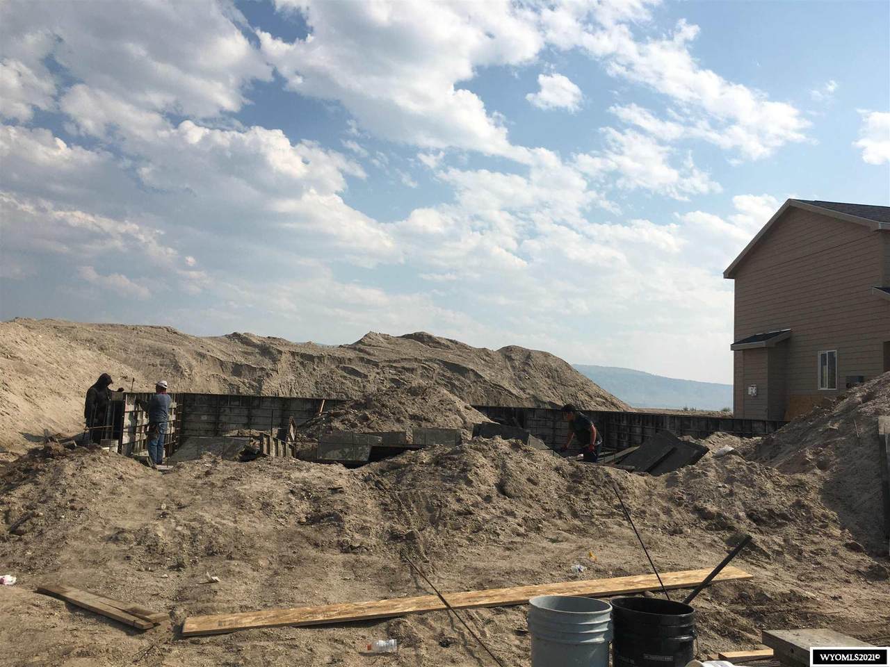 5865 Overlook Way - Photo 1