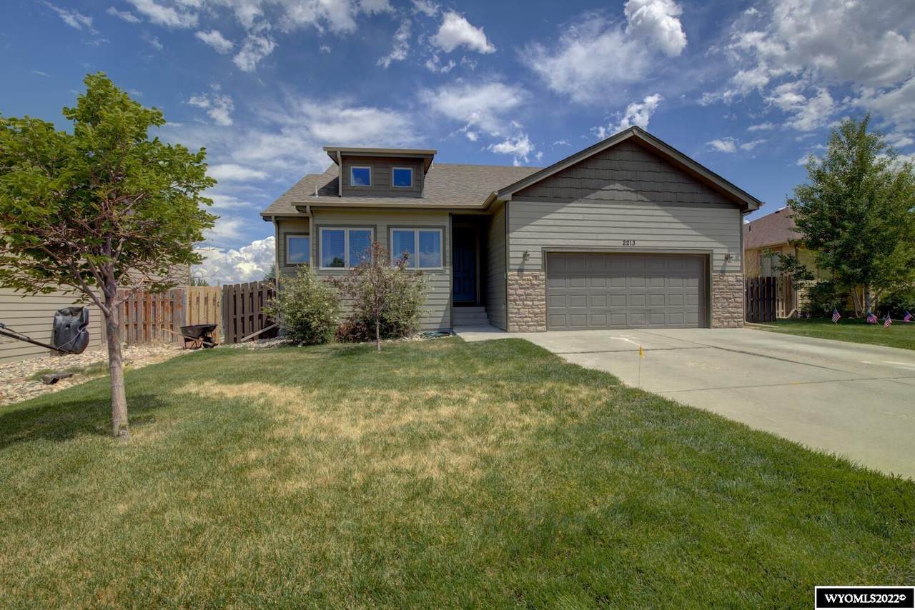 2213 Waterford - Photo 1