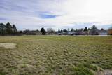 1092 Riverbend Drive - Photo 3