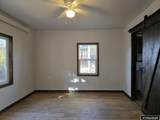 221 Beryl Street - Photo 11