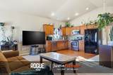 980 Third - Photo 4