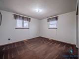 905 19th Street - Photo 21