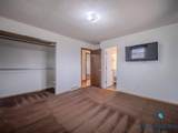 905 19th Street - Photo 24