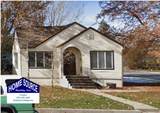 220 8th W - Photo 1