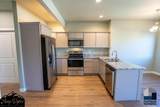 680 Badger - Photo 6