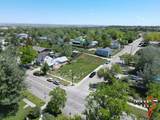 1002 10th St - Photo 9
