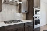 1072 Cornwall St - Photo 15