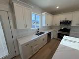 1430 Kaye Way - Photo 3