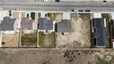 905 Flicker St - Photo 2