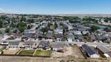 905 Flicker St - Photo 3