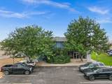 800 Collins Dr - Photo 2