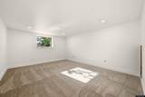 735 Carrington Avenue - Photo 17