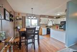 1027 Carver - Photo 19