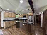 560 Brodie Street - Photo 2