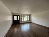 560 Brodie Street - Photo 7